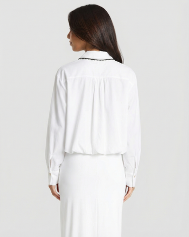 Classic Women’s Button Up Shirt With Contrast Pocket Trim