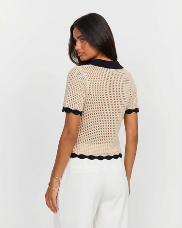 Classic Women’s Knit Top With Contrast Trim And Tie Front