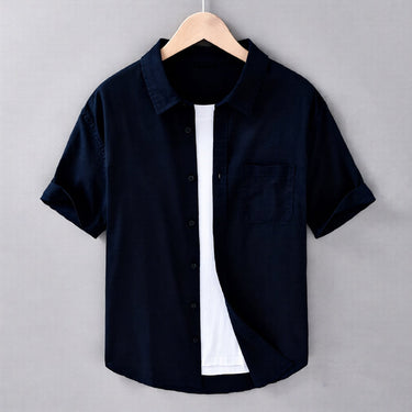 Clean Men’s Short Sleeve Button Front Shirt With Chest Pocket
