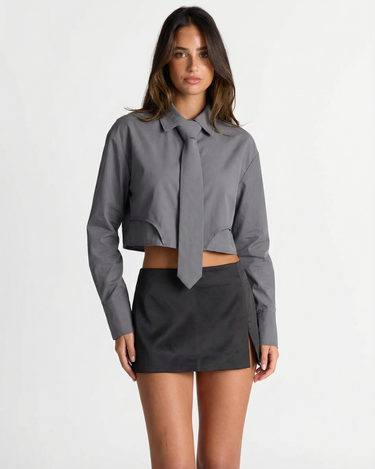 Clean Women’s Cropped Button Up Shirt With Tie Back Detail