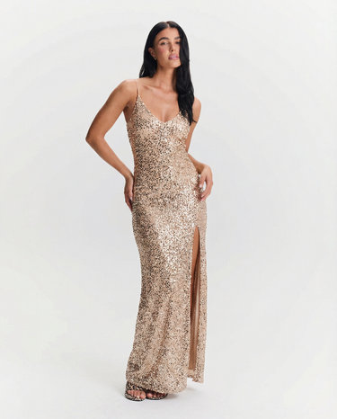 Elegant Women’s Maxi Evening Dress With High Slit And Fitted Silhouette