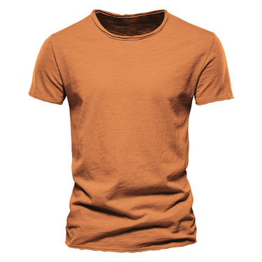 Model wearing a plain short-sleeved round neck T-shirt