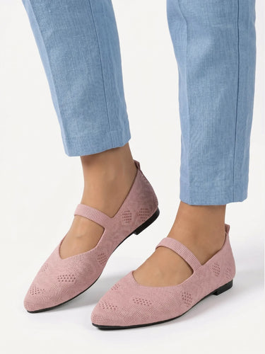Rear view of knitted Mary Jane ballet flat showing heel