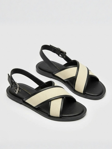 Refined Women’s Crossover Strap Sandals With Buckle Back Strap