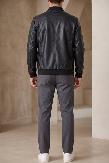 Relaxed Men's Leather Jacket With Single-Breasted Front