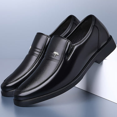 Sharp Men’s Slip On Loafers With Textured Upper And Metal Detail