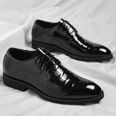 Sleek Men’s Patent Oxford Dress Shoes With Textured Finish Lace Up