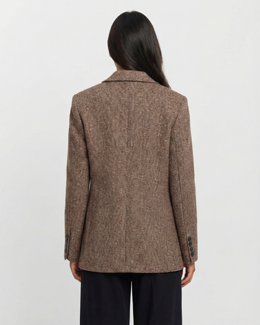 Tailored Women’s Tweed Blazer With Notch Lapel And Button Front