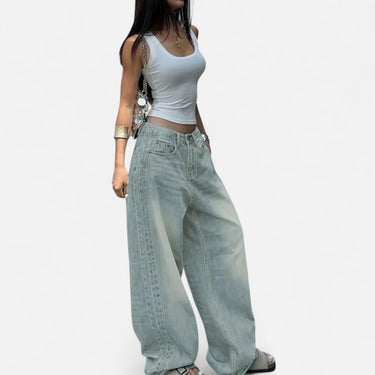 Vintage Wash Straight-Leg Jeans with Loose Fit