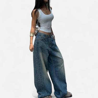 Vintage Wash Straight-Leg Jeans with Loose Fit