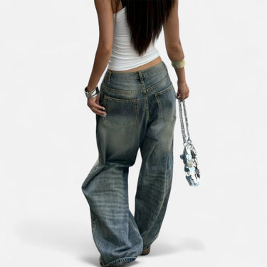 Vintage Wash Straight-Leg Jeans with Loose Fit
