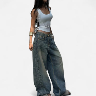 Vintage Wash Straight-Leg Jeans with Loose Fit